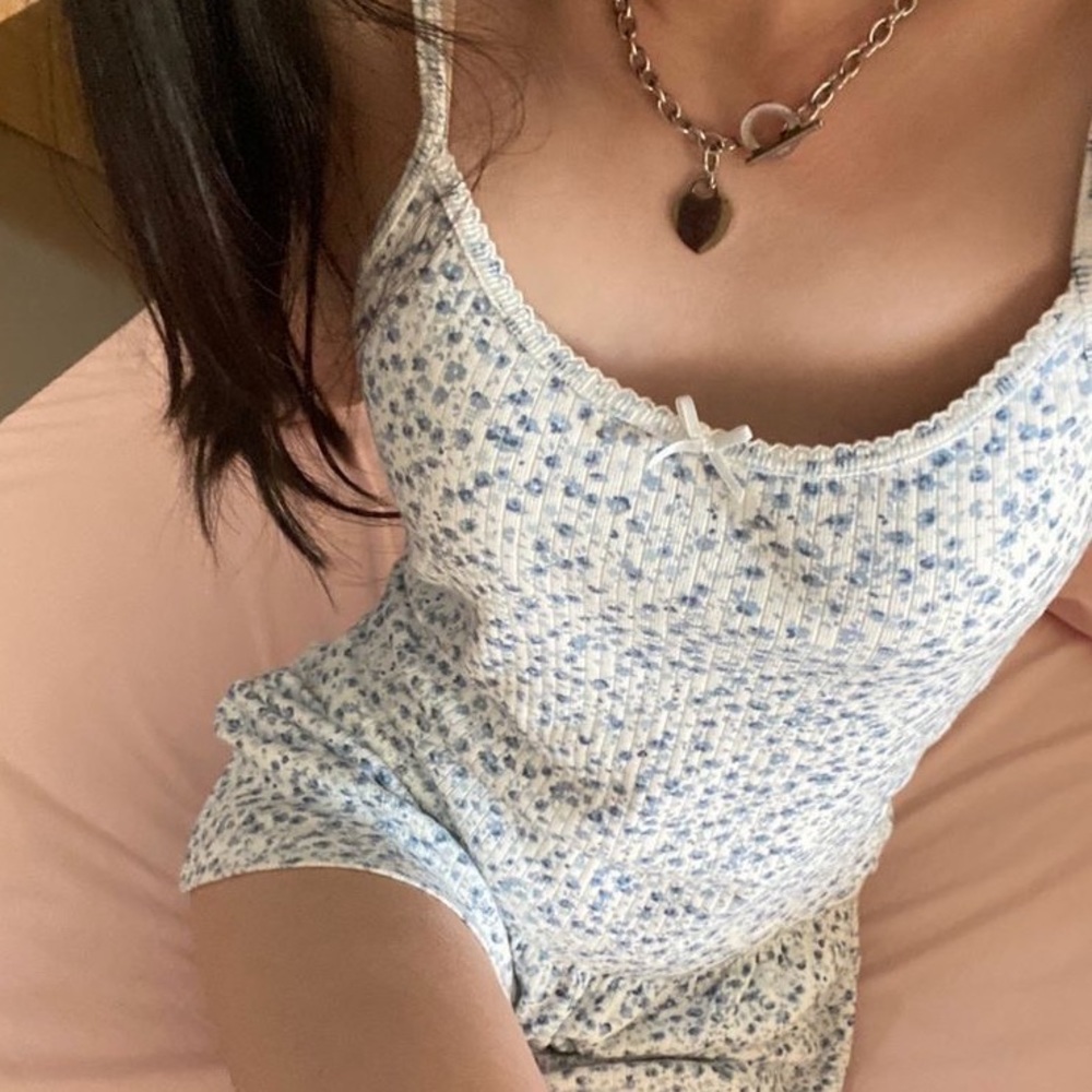 brandy melville matching blue floral eyelet pj set 🫐🧸